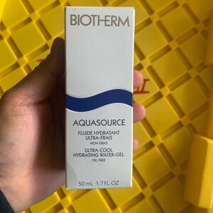 Biotherm aquasource ULTRA-COOL
HYDRATING WATER-GEL